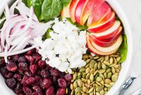 Spinach Salad with Apples and Cranberries: Sweet & Tangy Recipe