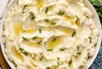 Creamy Lobster Mashed Potatoes Recipe for Dinner Guests