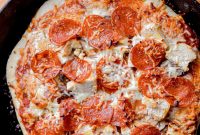 Sourdough Cast-Iron Pizza Without Yeast: Crispy Homemade Pie