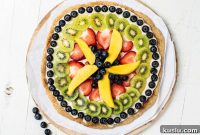 Fresh Fruit Pizza on a Crisp Cookie Crust: Summer Dessert Recipe