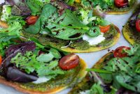 Spinach Pesto Flatbread Recipe: Crispy Thin Crust with Fresh Herbs
