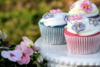 Pastel Floral Cupcake Recipes and Decorating Tips