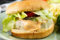 Juicy Grilled Chicken Burgers with Flavorful Toppings