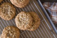 Chewy Bakery-Style Oatmeal Raisin Cookies