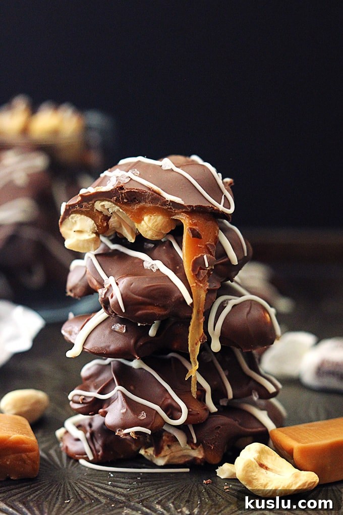 3 Ingredient Caramel Cashew Cluster @ Creme de la Crumb