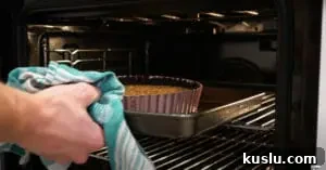 Salted Caramel and Peanut Butter Tart Recipe for Indulgent Dessert 9 Salted Caramel Peanut Butter Tart Peanut Butter Bake