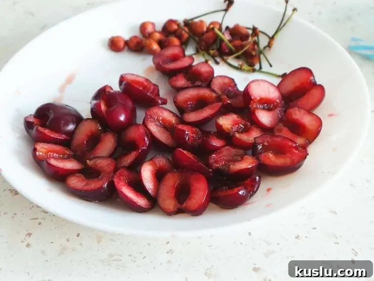 Healthy cherry pancakes! Made with oats, yogurt and honey these are an easy healthy breakfast that you can eat on the go! Ready in 10 minutes, also great for toddlers and kids!