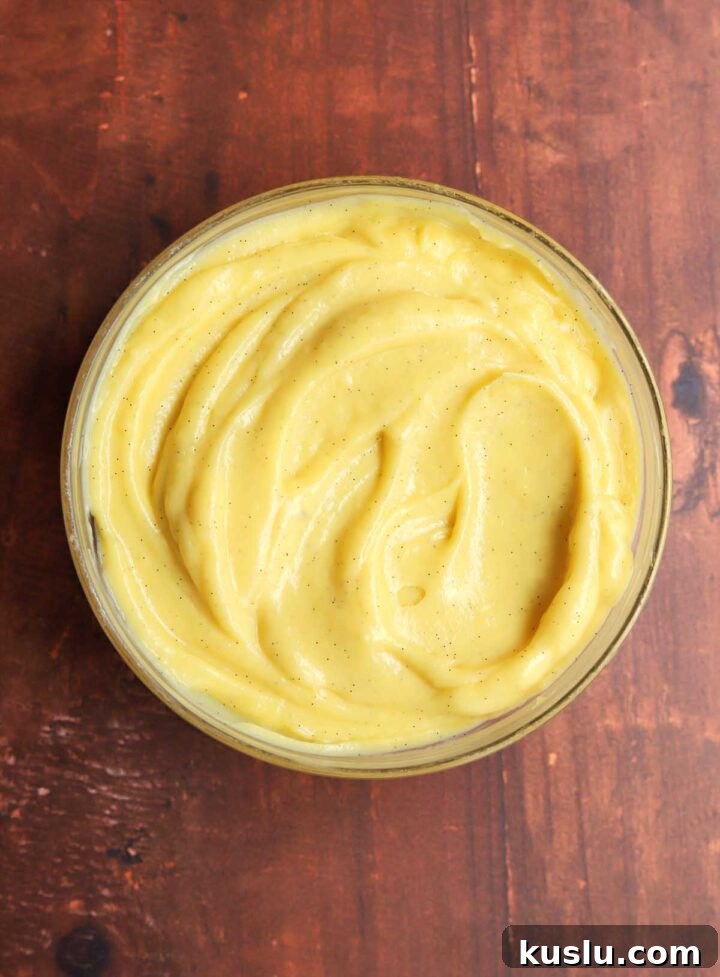 Homemade Vanilla Pastry Cream (Crème Pâtissière) Recipe 3 vanilla pastry cream