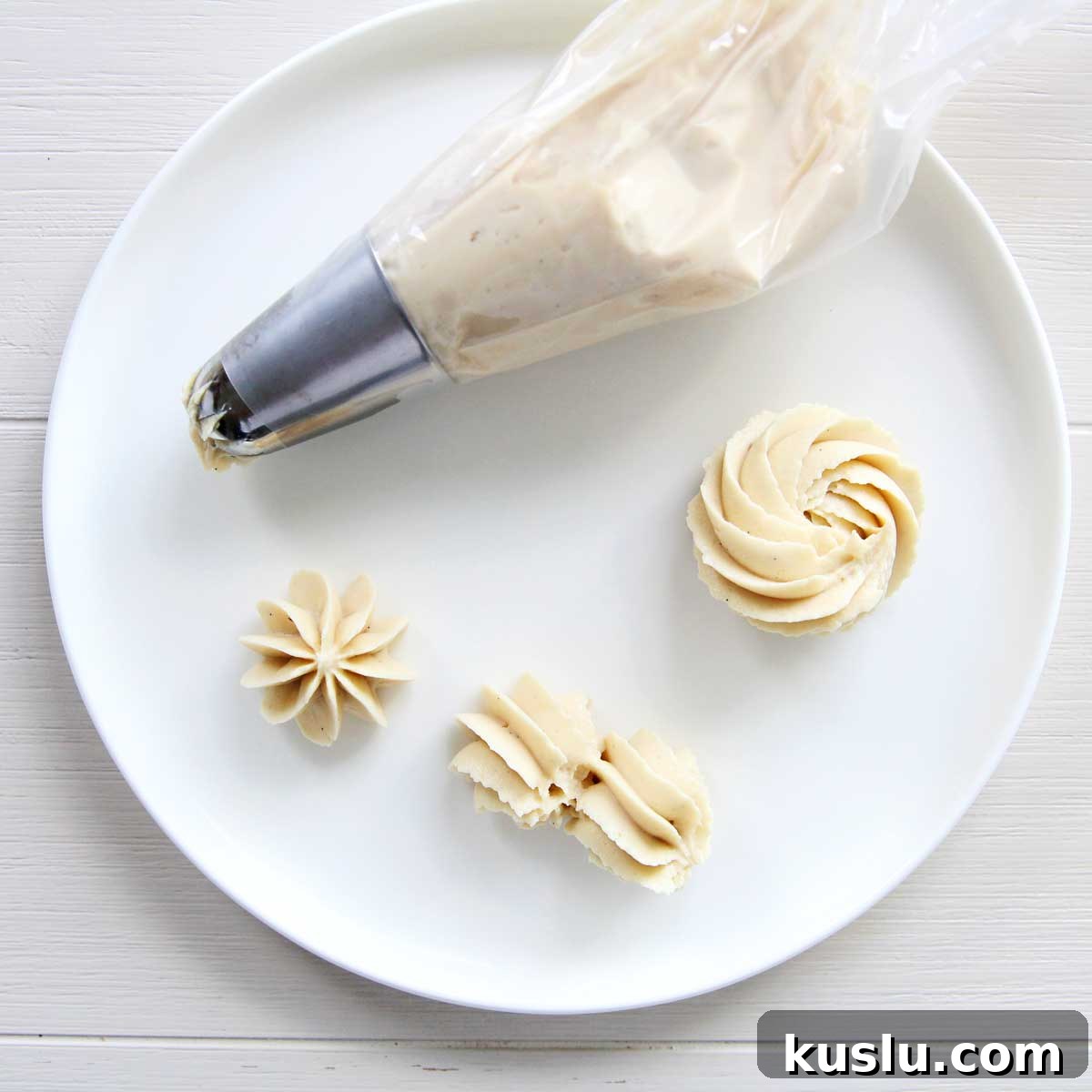 Vanilla Bean Greek Yogurt Frosting Recipe