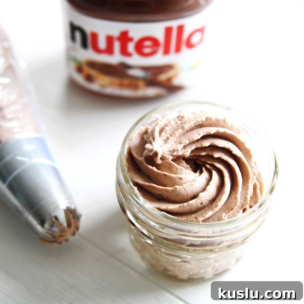 How to Make Nutella Chocolate Whipped Cream (Chantilly Cream)