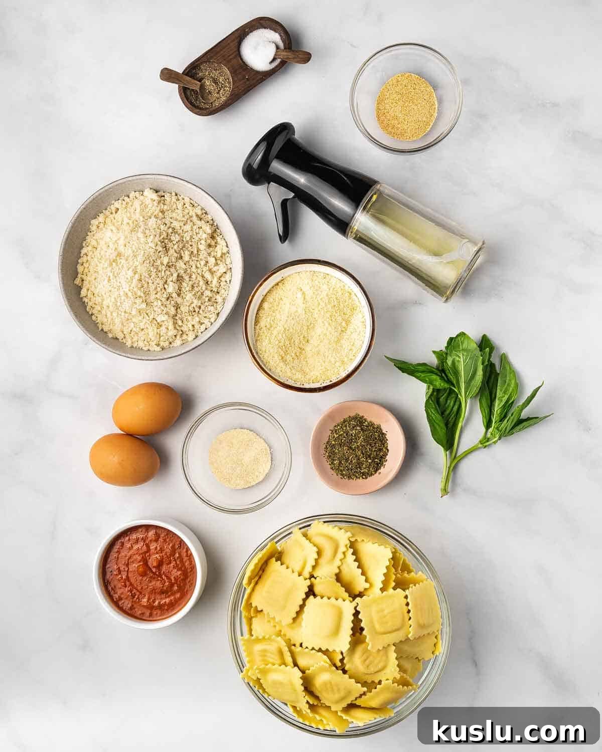 Ingredients needed to make air fryer ravioli.
