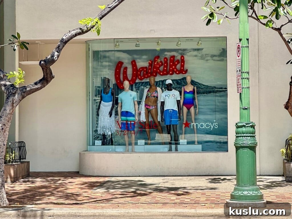 A window display at Macy's Waikiki Beachcomber by Outrigger on Kalākaua Avenue in Waikīkī, Honolulu.