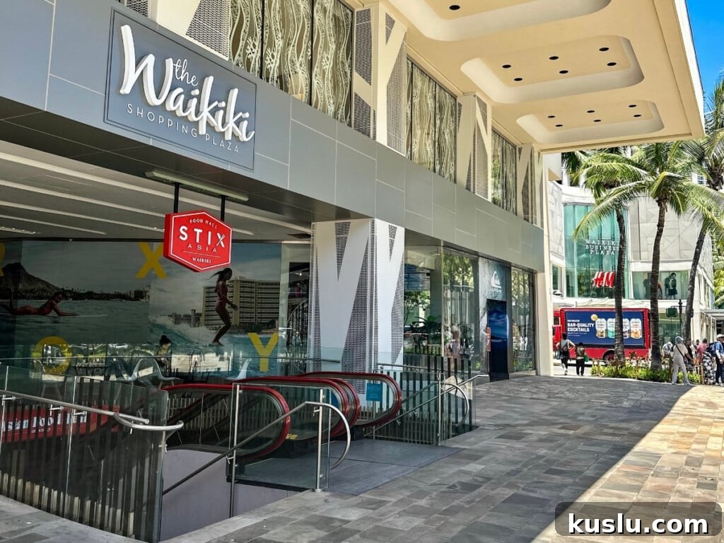 Exterior of Waikiki Shopping Plaza in Waikīkī, Hawaiʻi.