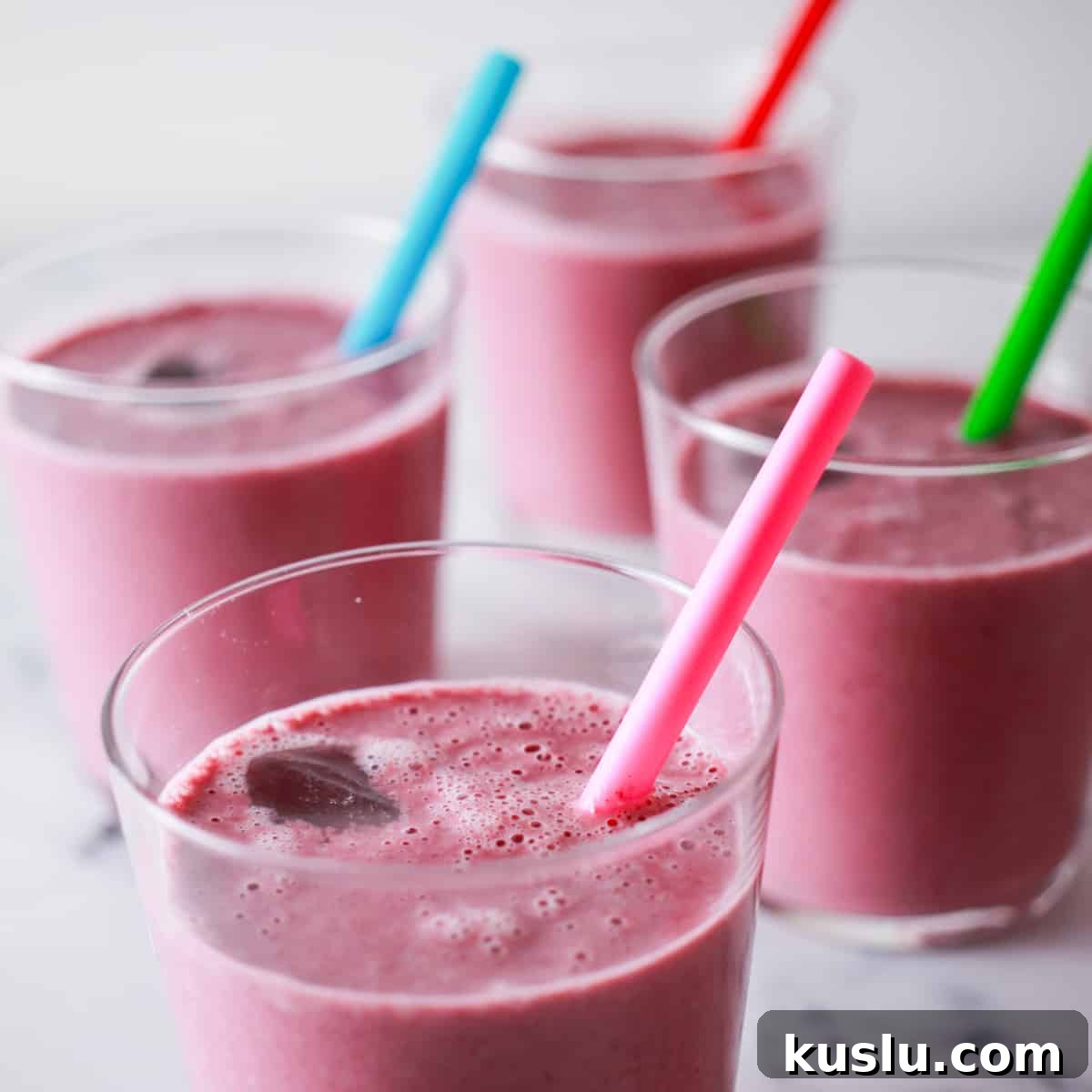 Berry, Banana and Oat Smoothie