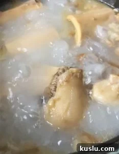 Seolleongtang: Traditional Korean Ox Bone Soup Recipe & Guide 15 img 3772 19