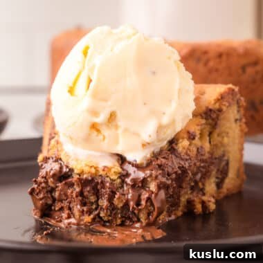Cookie cake made with Nutella