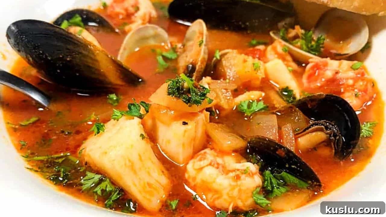 15 Irresistible Seafood Recipes You’ll Make Again and Again 2 Easy Cioppino Seafood Soup