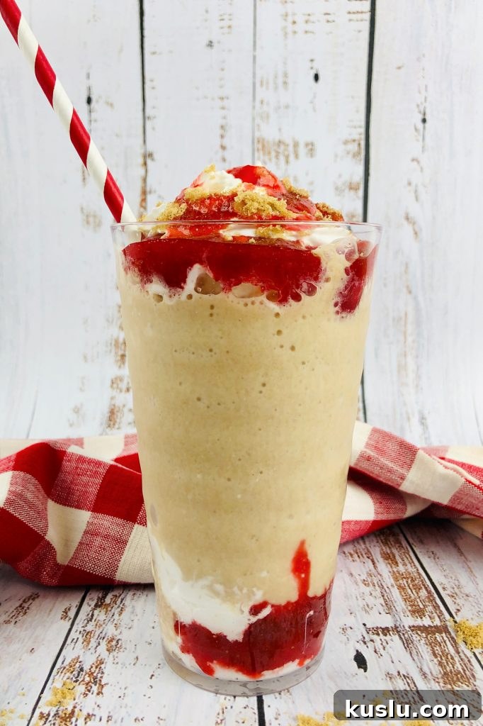 Strawberry Funnel Cake Frappuccino Recipe (Copycat Starbucks) 2 Strawberry Funnel Cake Frappuccino
