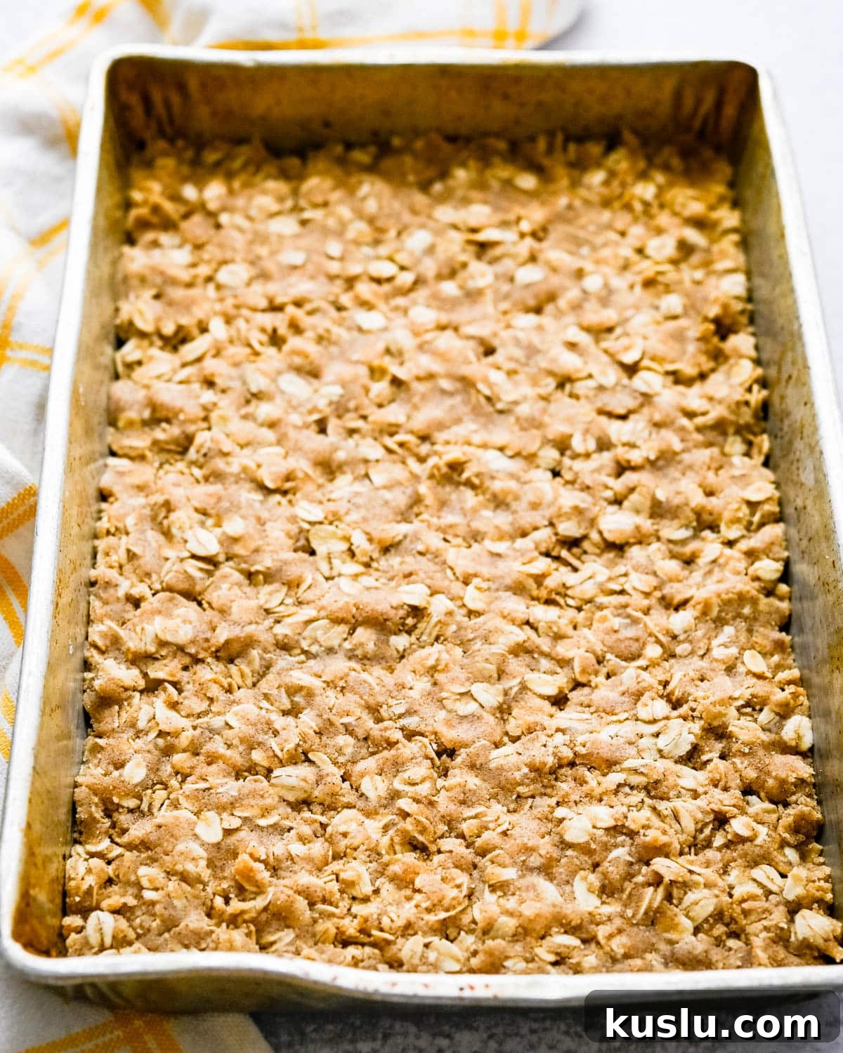 The oatmeal cookie base for the bar recipe.