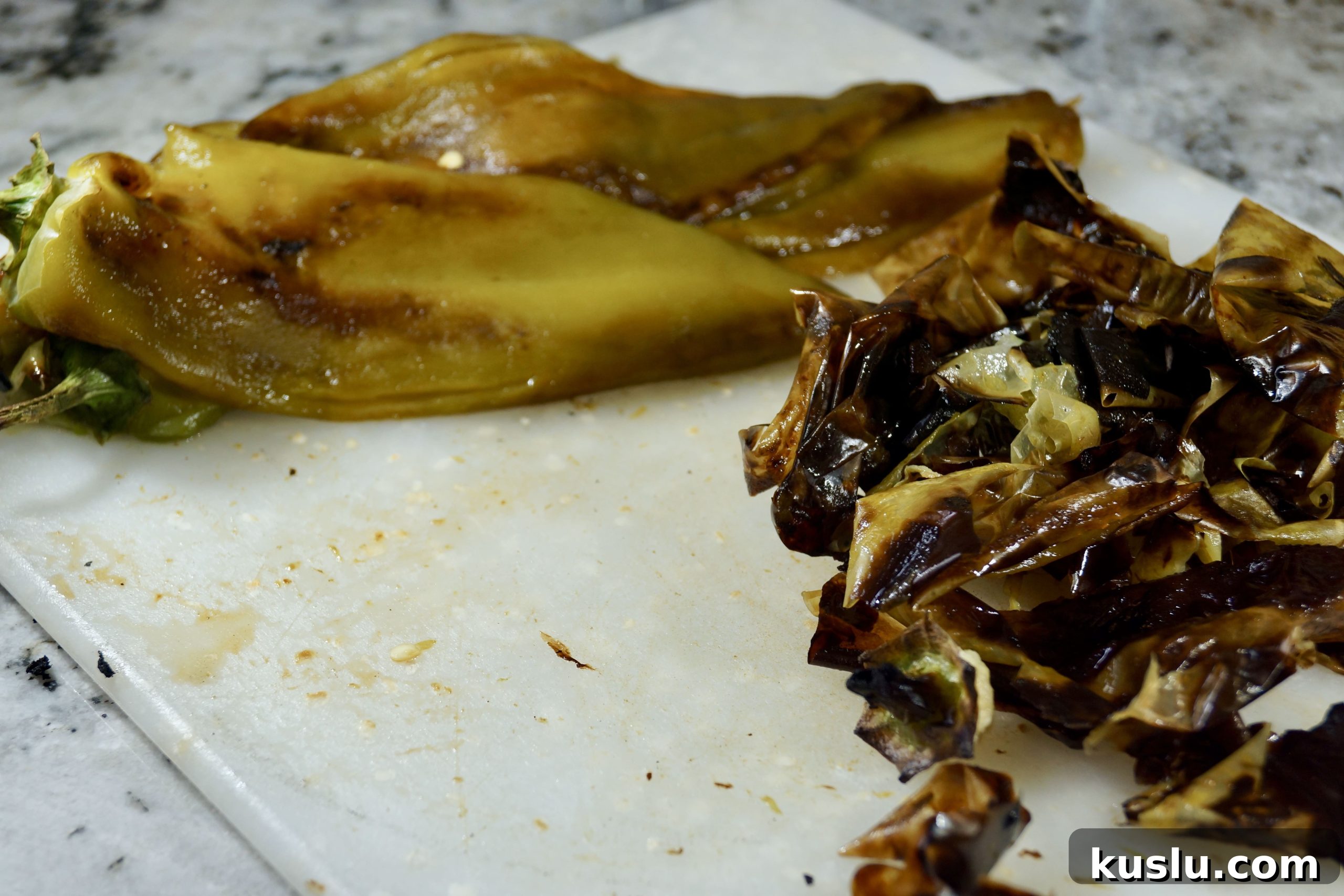 How to Roast Green Chiles at Home: Simple, Crispy Methods 10 Roasted green chiles #roastedgreenchiles
