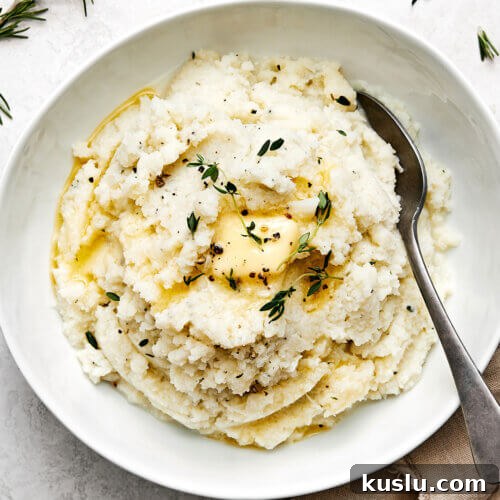 Mashed cauliflower with butter.